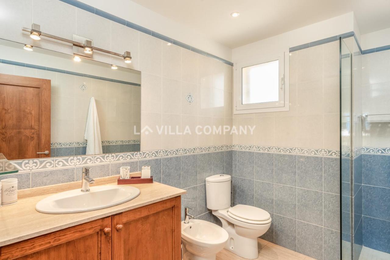 Villa Mala Bay Mahon  Exterior photo
